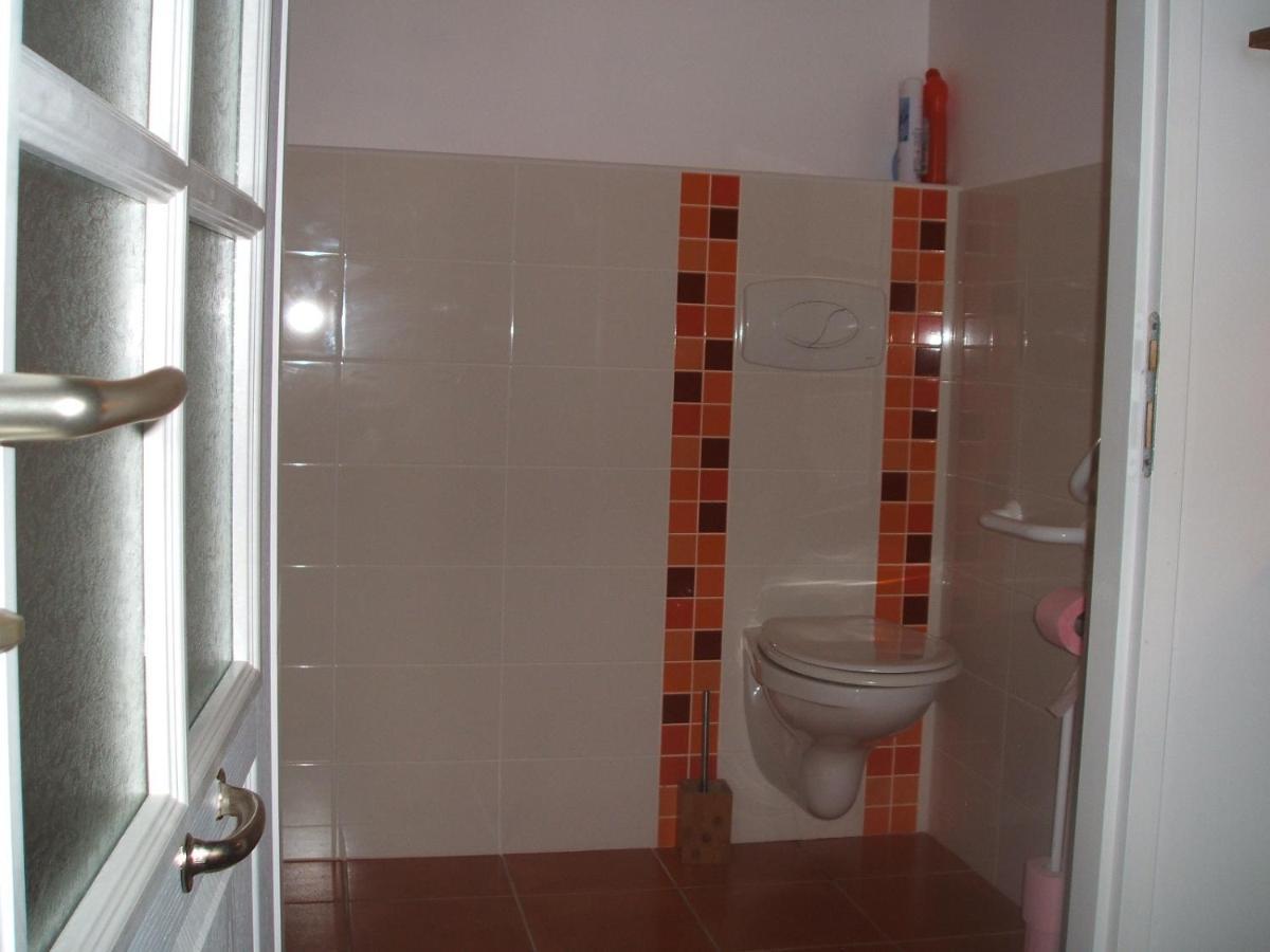 Chambres D'Hotes La Charriere Cheffois Екстериор снимка