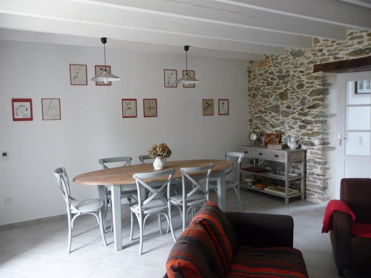 Chambres D'Hotes La Charriere Cheffois Екстериор снимка