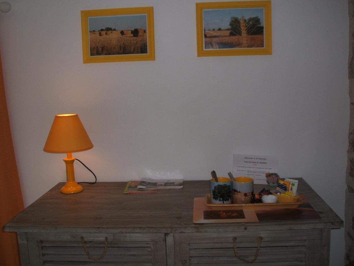 Chambres D'Hotes La Charriere Cheffois Екстериор снимка